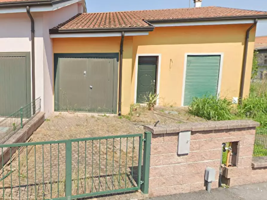 Immagine 23 di Villetta a schiera in vendita  in Viale F.lli Bevilacqua Luigi e Giovanni  a Canda