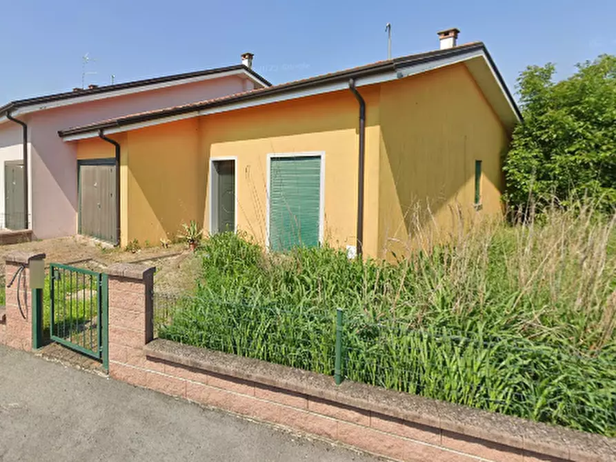 Immagine 3 di Villetta a schiera in vendita  in Viale F.lli Bevilacqua Luigi e Giovanni  a Canda