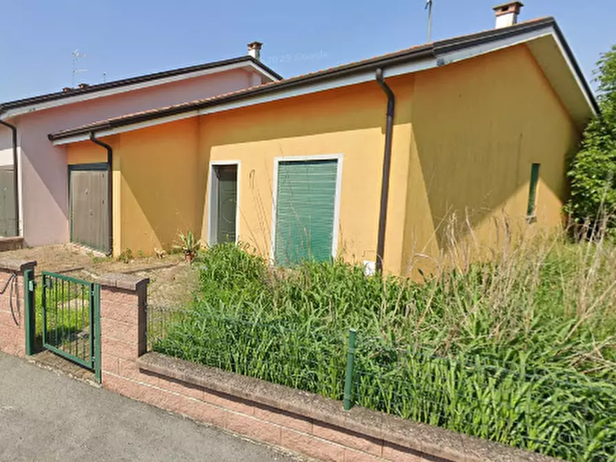Immagine 4 di Villetta a schiera in vendita  in Viale F.lli Bevilacqua Luigi e Giovanni  a Canda