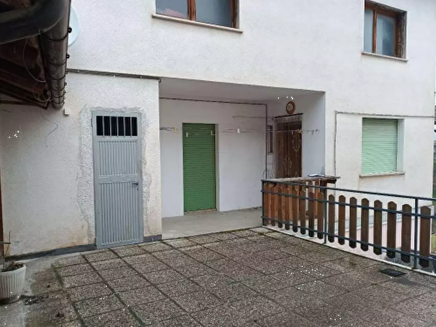 Immagine 4 di Porzione di casa in vendita  in Via Roma a Lamon