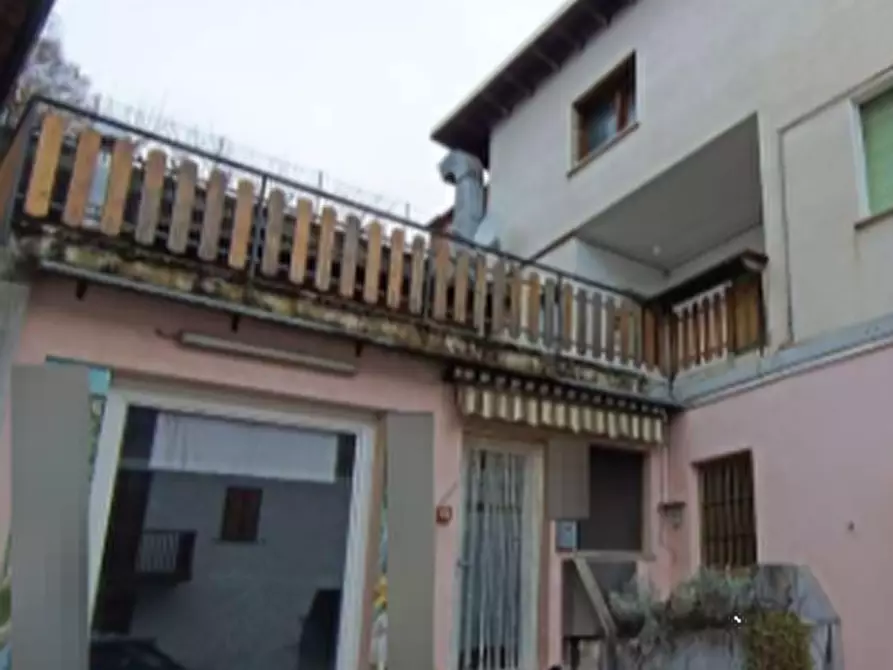 Immagine 5 di Porzione di casa in vendita  in Via Roma a Lamon