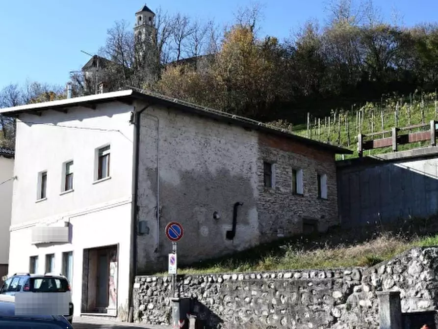 Immagine 10 di Porzione di casa in vendita  in Via Roma a Lamon