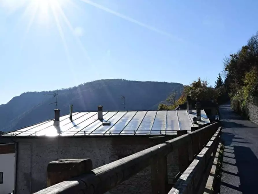 Immagine 12 di Porzione di casa in vendita  in Via Roma a Lamon