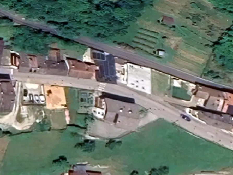 Immagine 18 di Porzione di casa in vendita  in Via Roma a Lamon