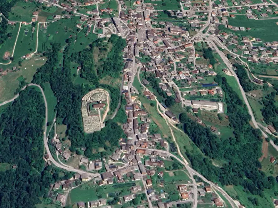 Immagine 21 di Porzione di casa in vendita  in Via Roma a Lamon