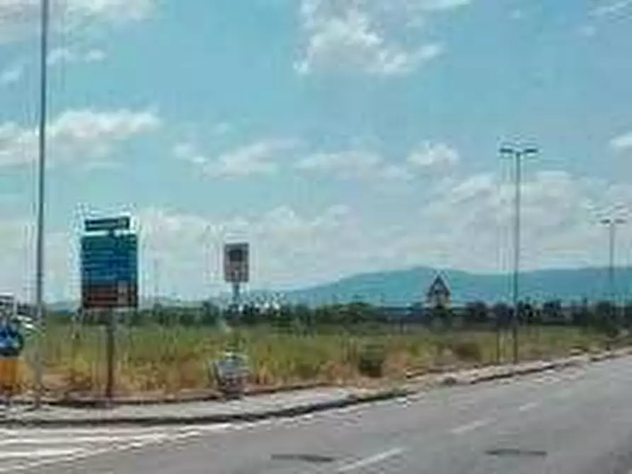 Immagine 1 di Terreno edificabile in vendita  in Località Sei Arcole a Pistoia
