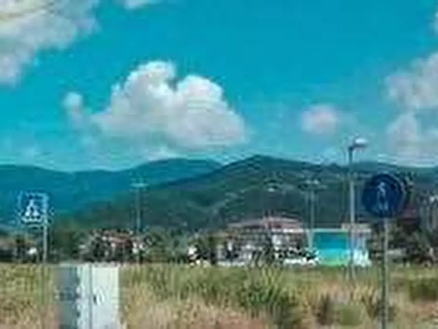 Immagine 2 di Terreno edificabile in vendita  in Località Sei Arcole a Pistoia