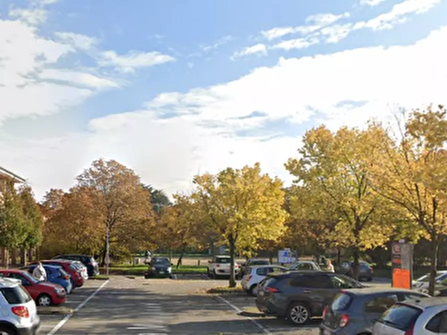 Immagine 5 di Magazzino in vendita  in Piazza Orsa Maggiore a Pessano Con Bornago