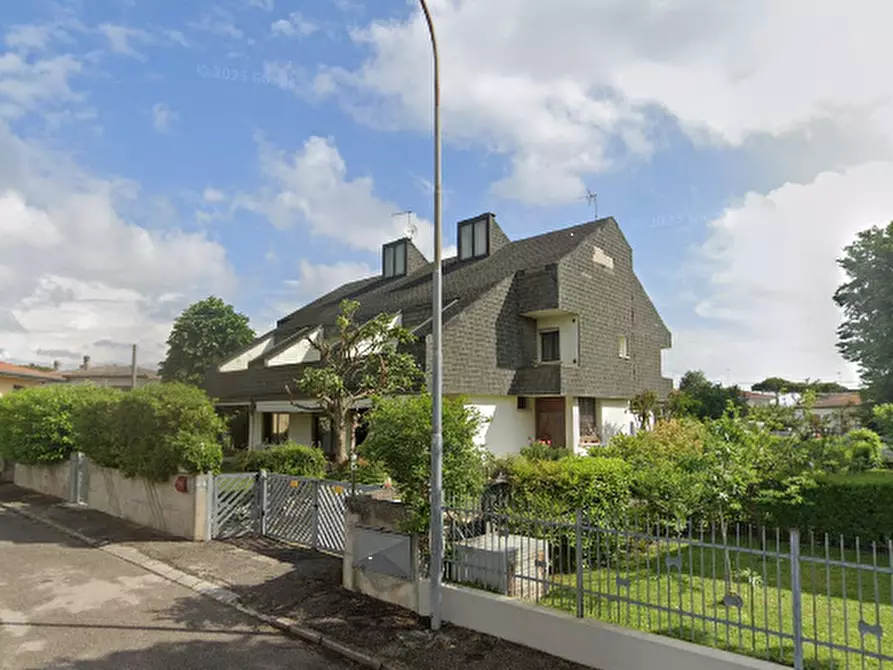 Immagine 10 di Appartamento in vendita  in Via dei bersaglieri a Rosolina