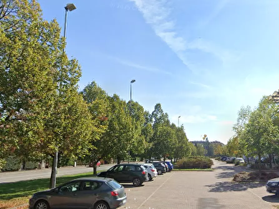 Immagine 3 di Negozio in vendita  in Via per Canegrate  a Legnano