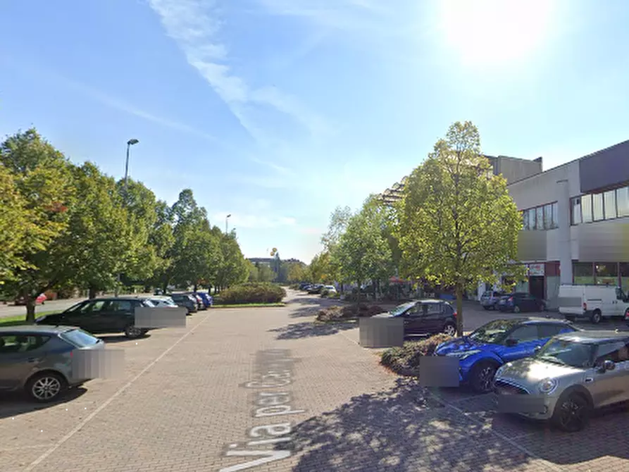 Immagine 4 di Negozio in vendita  in Via per Canegrate  a Legnano