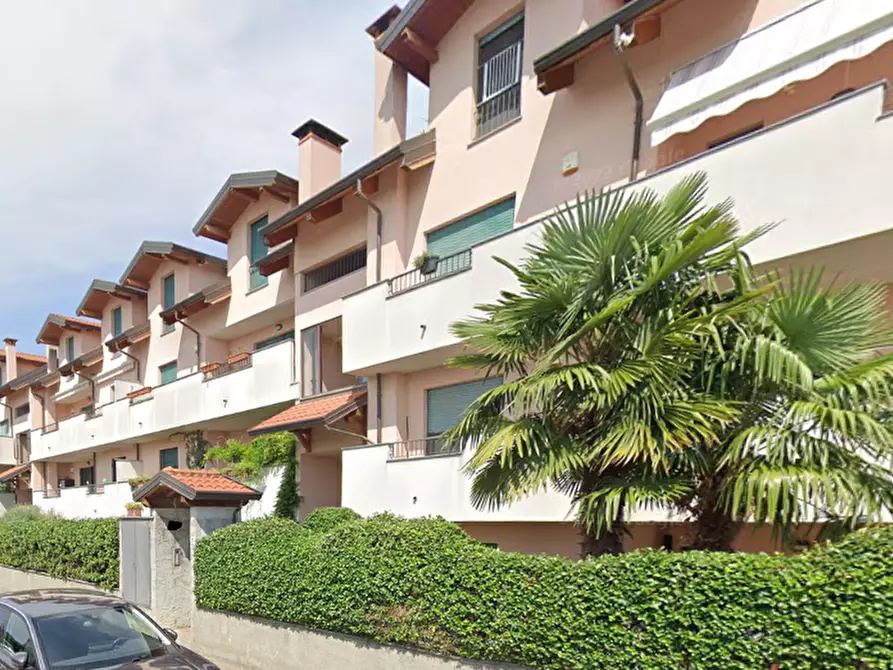 Immagine 8 di Appartamento in vendita  in Via Isonzo a Bareggio