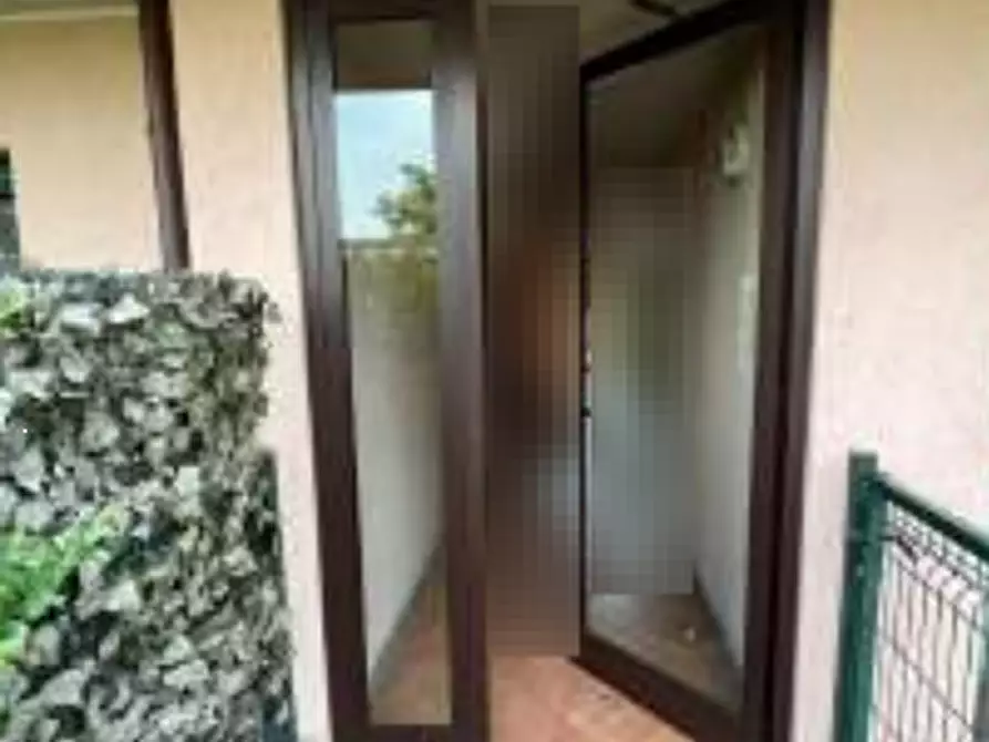 Immagine 12 di Appartamento in vendita  in Via Isonzo a Bareggio