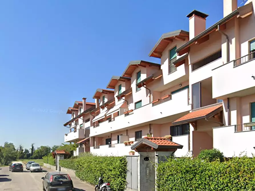 Immagine 16 di Appartamento in vendita  in Via Isonzo a Bareggio