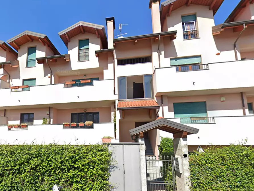 Immagine 17 di Appartamento in vendita  in Via Isonzo a Bareggio