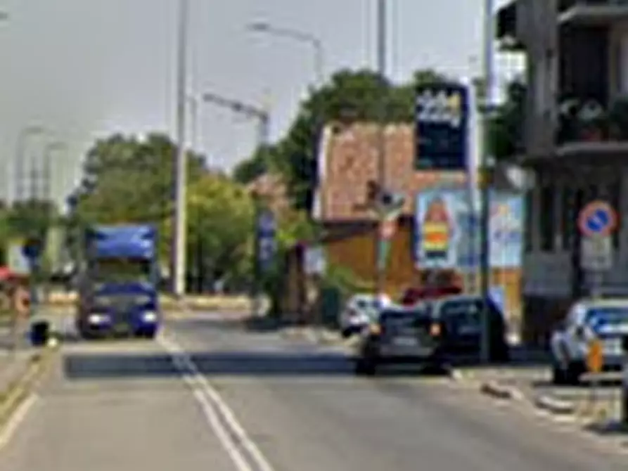 Immagine 11 di Ufficio in vendita  in Via Padova a Milano