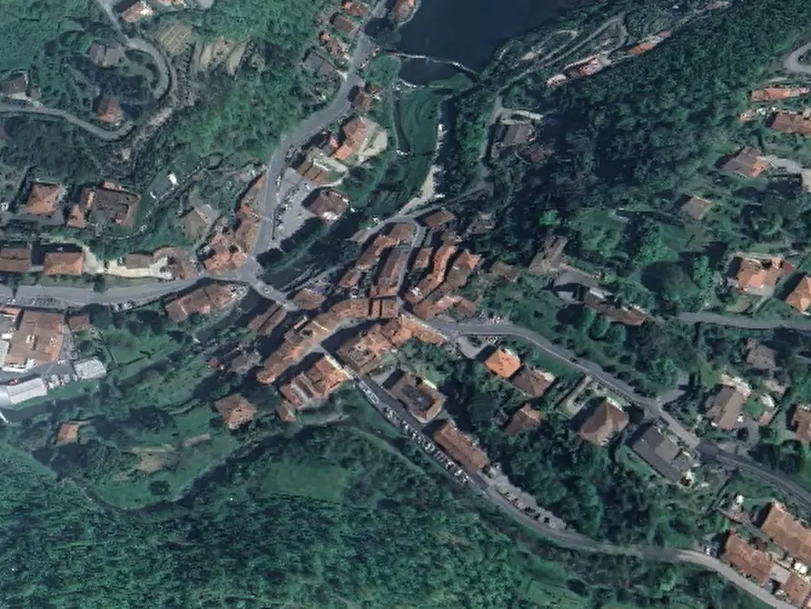 Immagine 25 di Porzione di casa in vendita  in Via Piazza Umberto I  a Londa