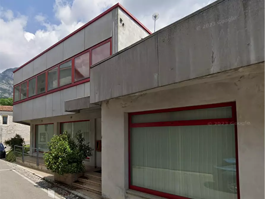 Immagine 2 di Capannone industriale in vendita  in Via Daniele Manin a Montereale Valcellina