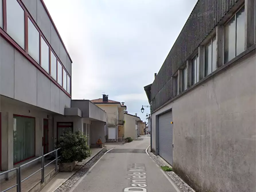 Immagine 11 di Capannone industriale in vendita  in Via Daniele Manin a Montereale Valcellina