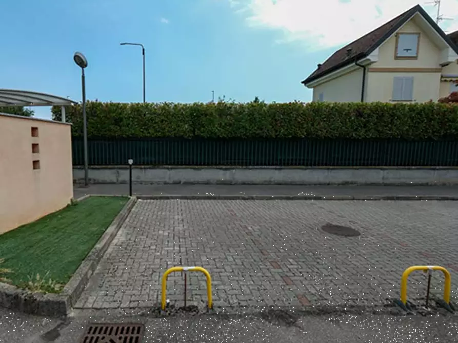 Immagine 2 di Posto auto in vendita  in Via Mozart Wolfgang Amadeus a Liscate