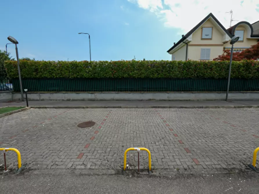 Immagine 3 di Posto auto in vendita  in Via Wolfgang Amadeus Mozart a Liscate