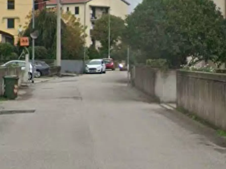 Immagine 5 di Posto auto in vendita  in Via Giacomo Matteotti a Cordenons