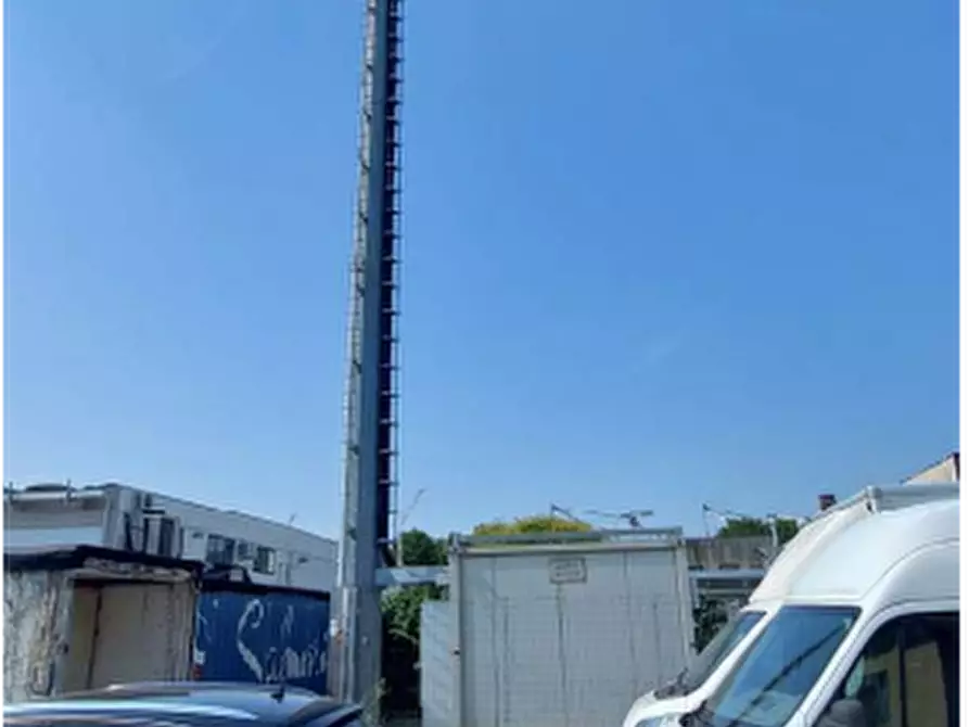 Immagine 10 di Capannone industriale in vendita  in Via Rossetto a Venezia