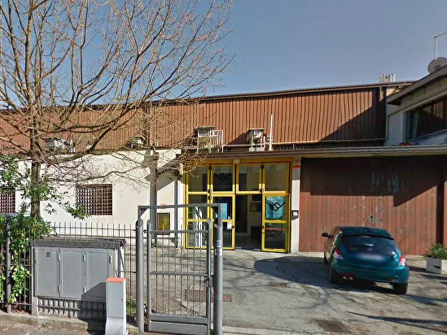 Immagine 11 di Capannone industriale in vendita  in Via Rossetto a Venezia
