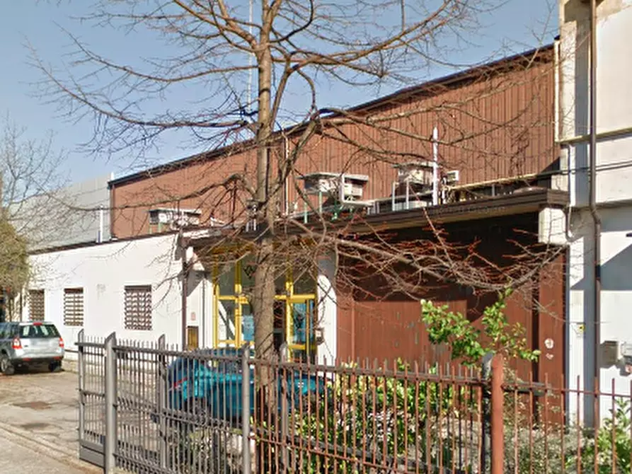 Immagine 13 di Capannone industriale in vendita  in Via Rossetto a Venezia