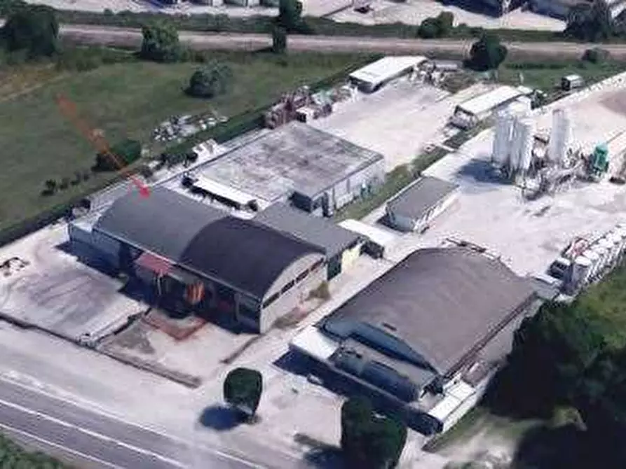 Immagine 20 di Capannone industriale in vendita  in Strada Statale Romea a Chioggia