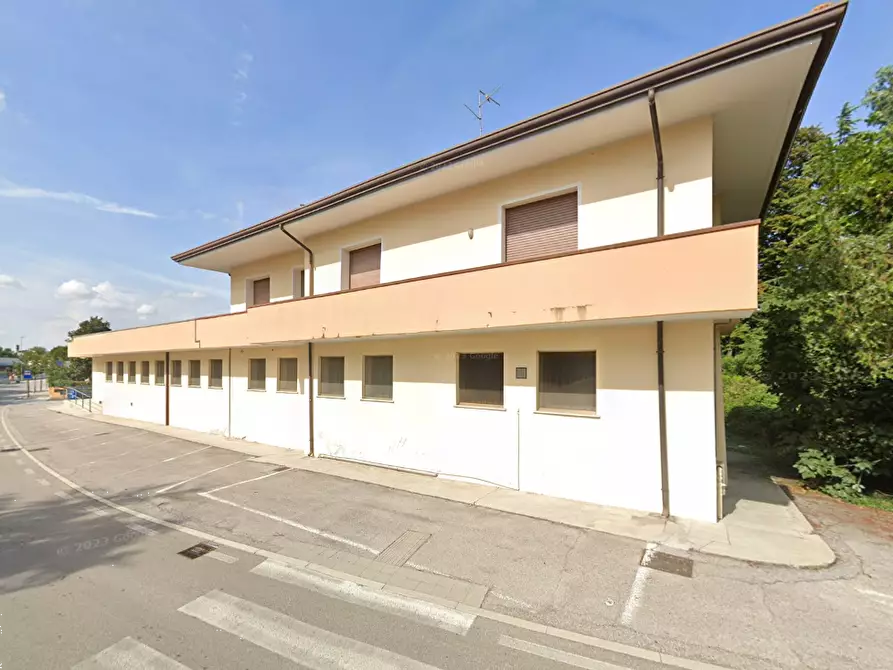 Immagine 1 di Laboratorio in vendita  in Via Villafranca a Chions