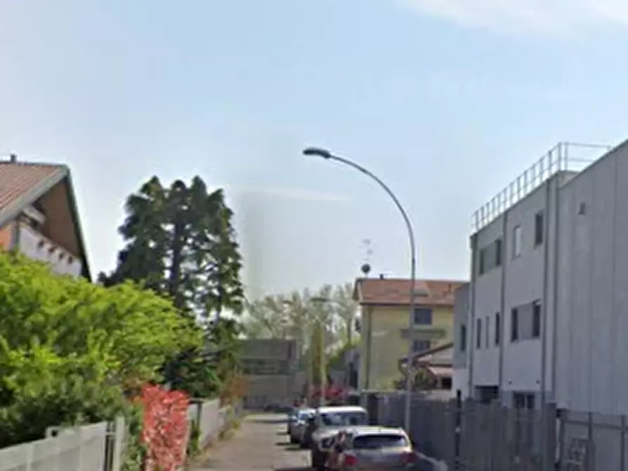 Immagine 2 di Appartamento in vendita  in Via Luigi Galvani a Pessano Con Bornago