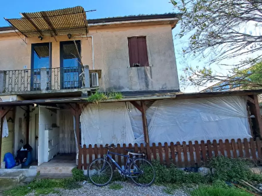 Immagine 2 di Appartamento in vendita  in Via Colombara a Venezia