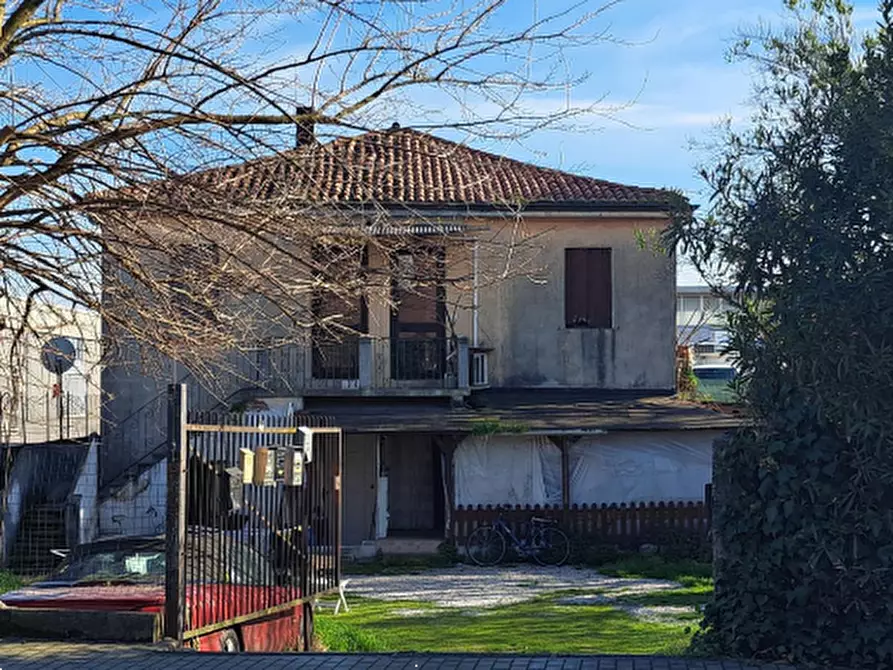 Immagine 6 di Appartamento in vendita  in Via Colombara a Venezia