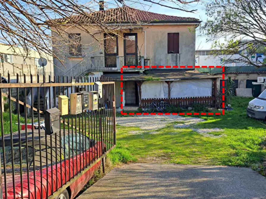 Immagine 12 di Appartamento in vendita  in Via Colombara a Venezia