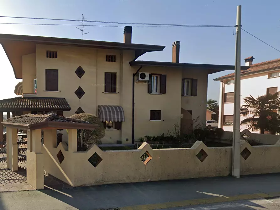 Immagine 2 di Casa indipendente in vendita  in Via della Chiesa a Prata Di Pordenone