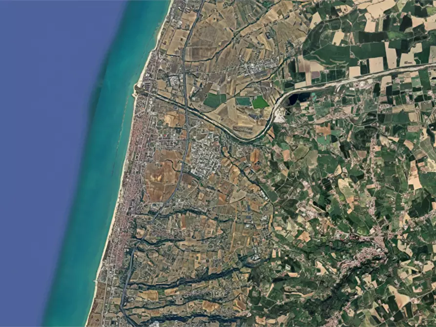 Immagine 15 di Laboratorio in vendita  in Via Caserta a Porto Sant'elpidio