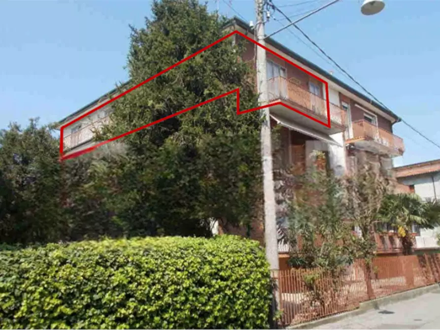Immagine 1 di Appartamento in vendita  in Via Bernardo Gonzati a Padova