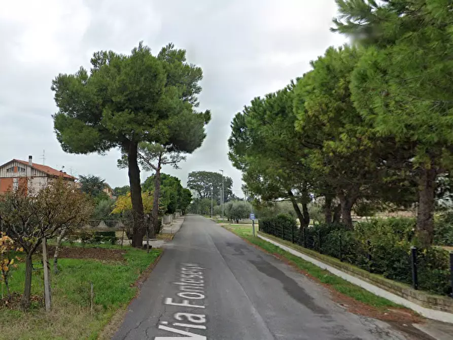 Immagine 9 di Garage in vendita  in Via Fonteserpe  a Porto Sant'elpidio