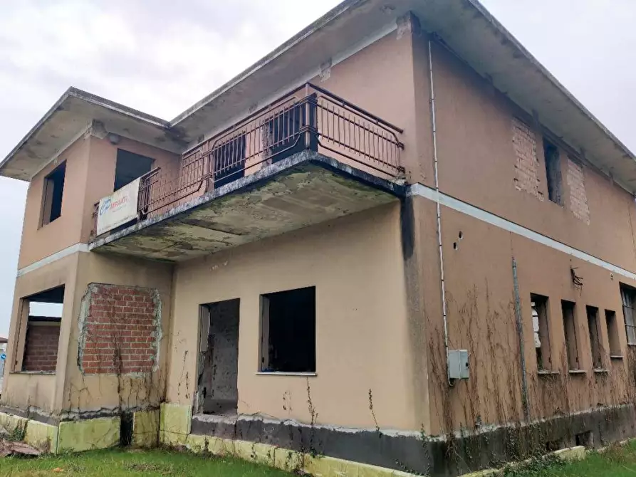 Immagine 11 di Casa indipendente in vendita  in Via Giacomo Leopardi a Fontaniva