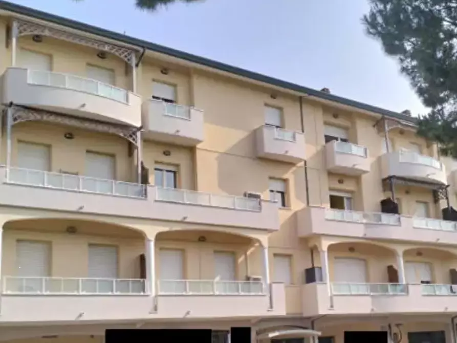 Immagine 1 di Appartamento in vendita  in Piazza S.Massimiano a Ravenna