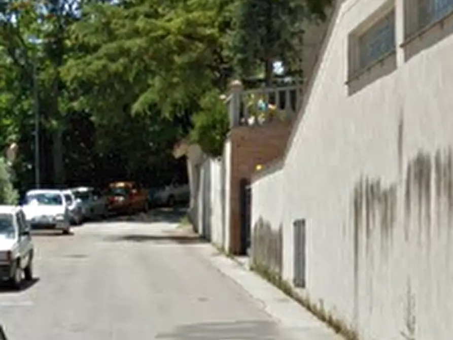 Immagine 17 di Appartamento in vendita  in Via Donato Bramante a Fermo