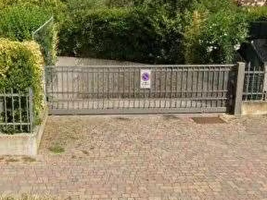 Immagine 5 di Garage in vendita  in Via Nicola Sacco  a Russi