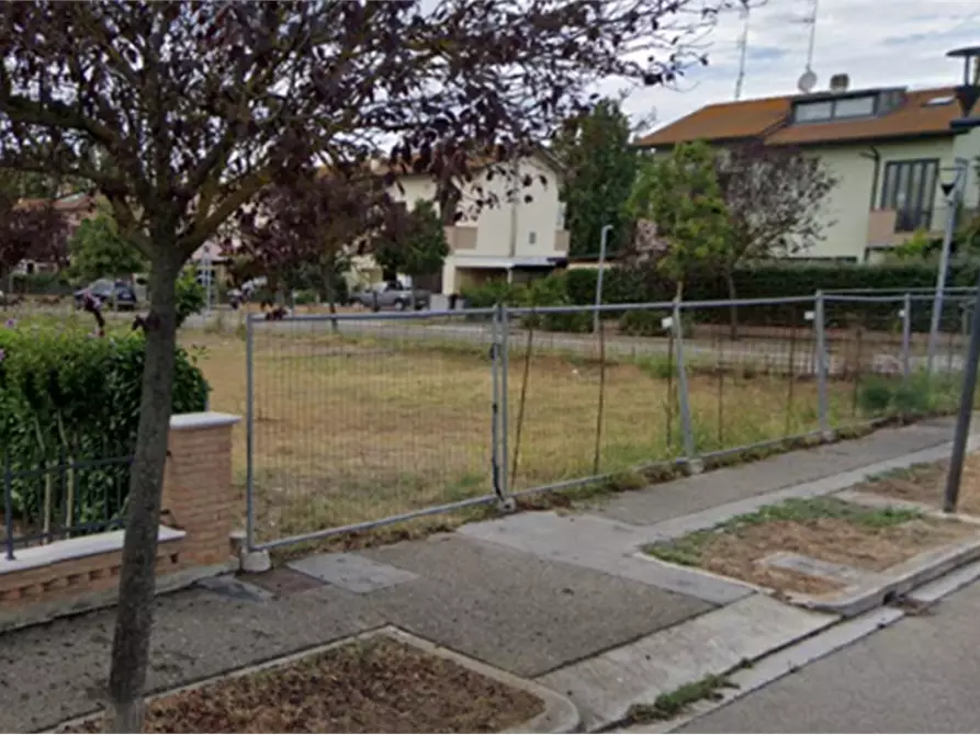 Immagine 8 di Terreno edificabile in vendita  in Via Claude Monet a Ravenna