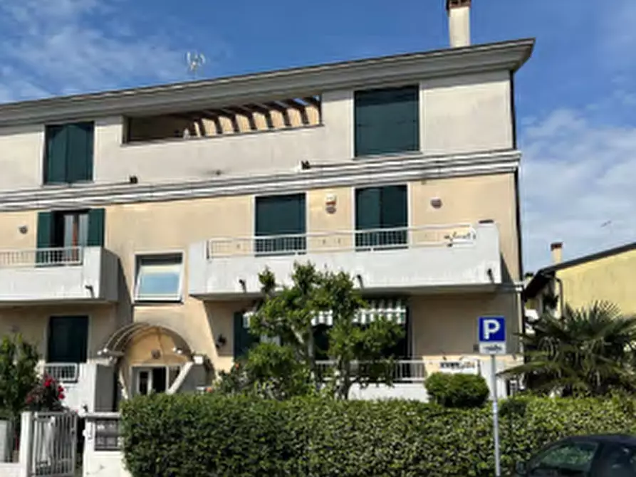 Immagine 5 di Appartamento in vendita  in Via Michelangelo a Fosso'