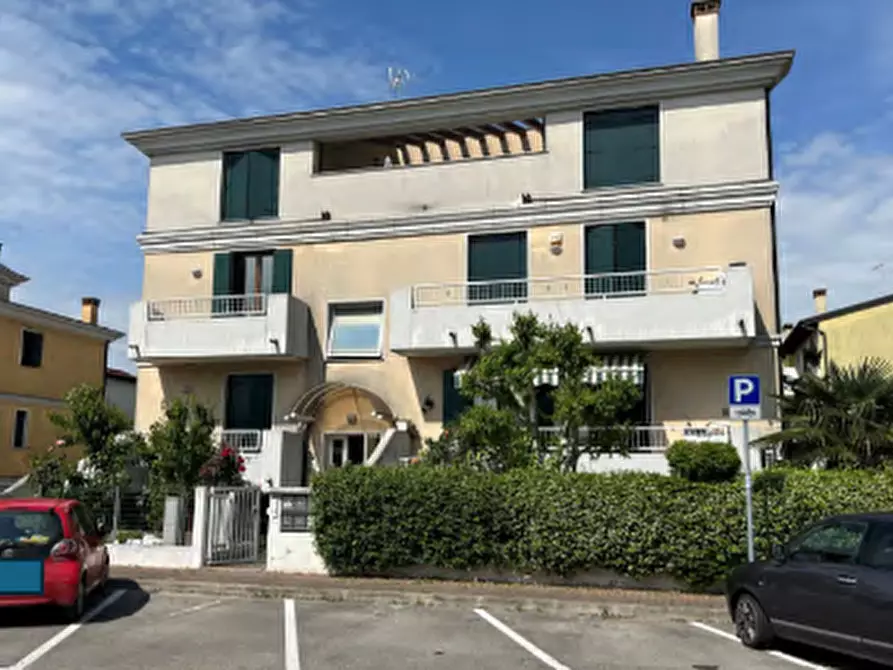 Immagine 1 di Appartamento in vendita  in Via Michelangelo a Fosso'