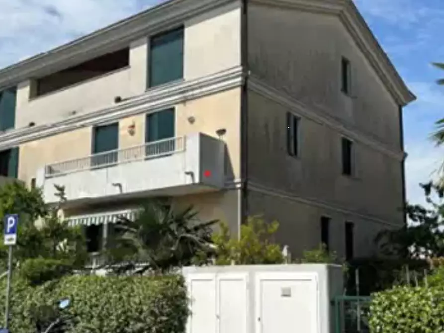 Immagine 14 di Appartamento in vendita  in Via Michelangelo a Fosso'