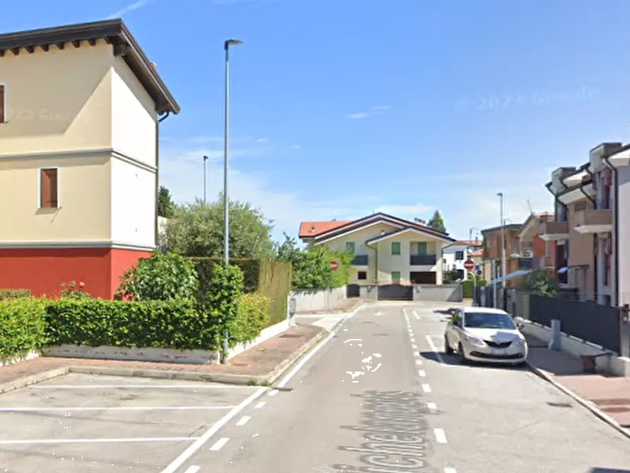 Immagine 17 di Appartamento in vendita  in Via Michelangelo a Fosso'