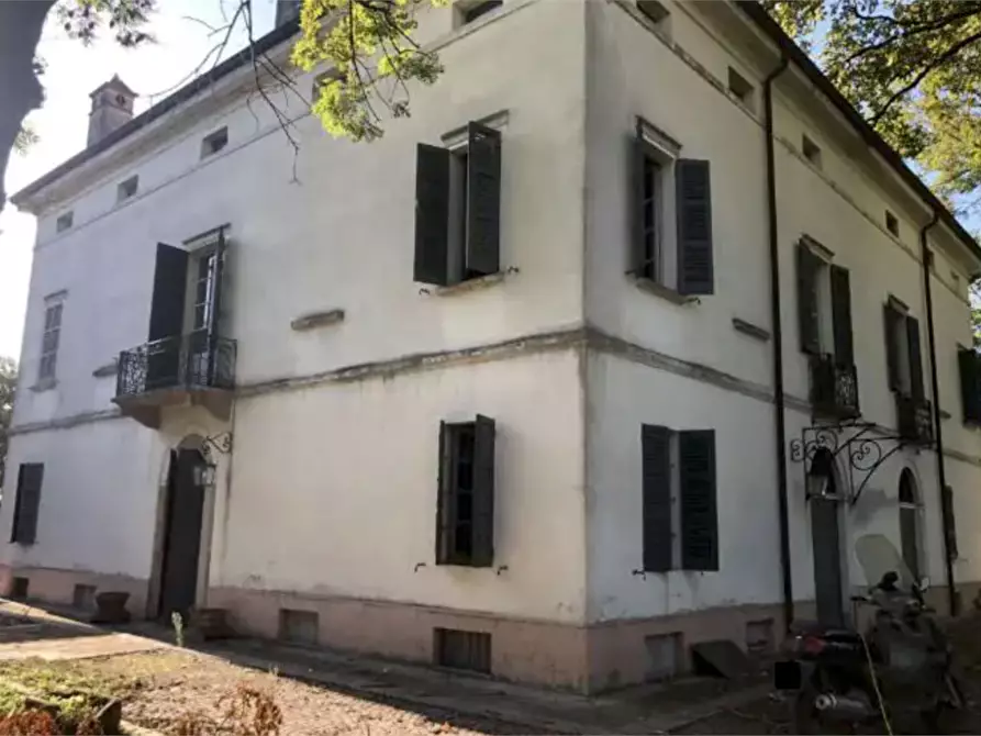 Immagine 3 di Villa in vendita  in Stradello Perizzi a Parma