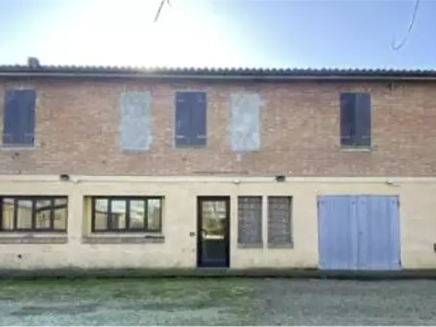 Immagine 5 di Appartamento in vendita  in Strada del Canale a Sorbolo Mezzani